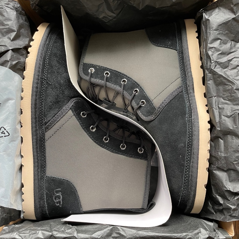 Ugg Harkley Men’s boot(SOLD)